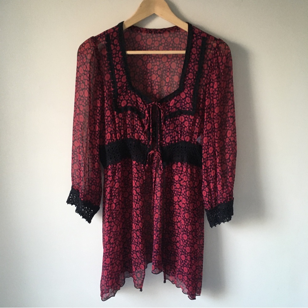 Anna Sui resort 18 coverup top blouse magenta black size 4 silk NWOT